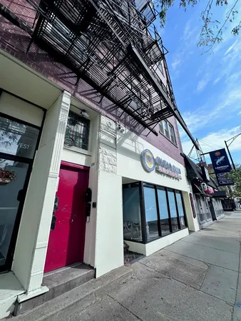 $2,000 | 240 West 31st Street, Unit 2W, Chicago, IL 60616