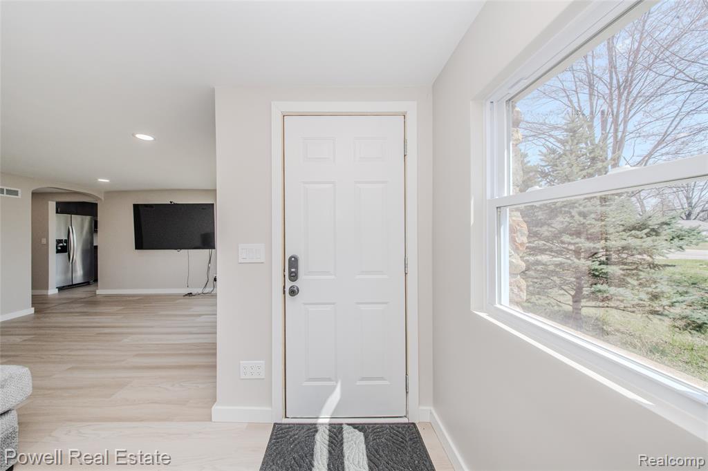 4118 Griswold Road Port Huron, MI 48060 - Photo 18 of 43