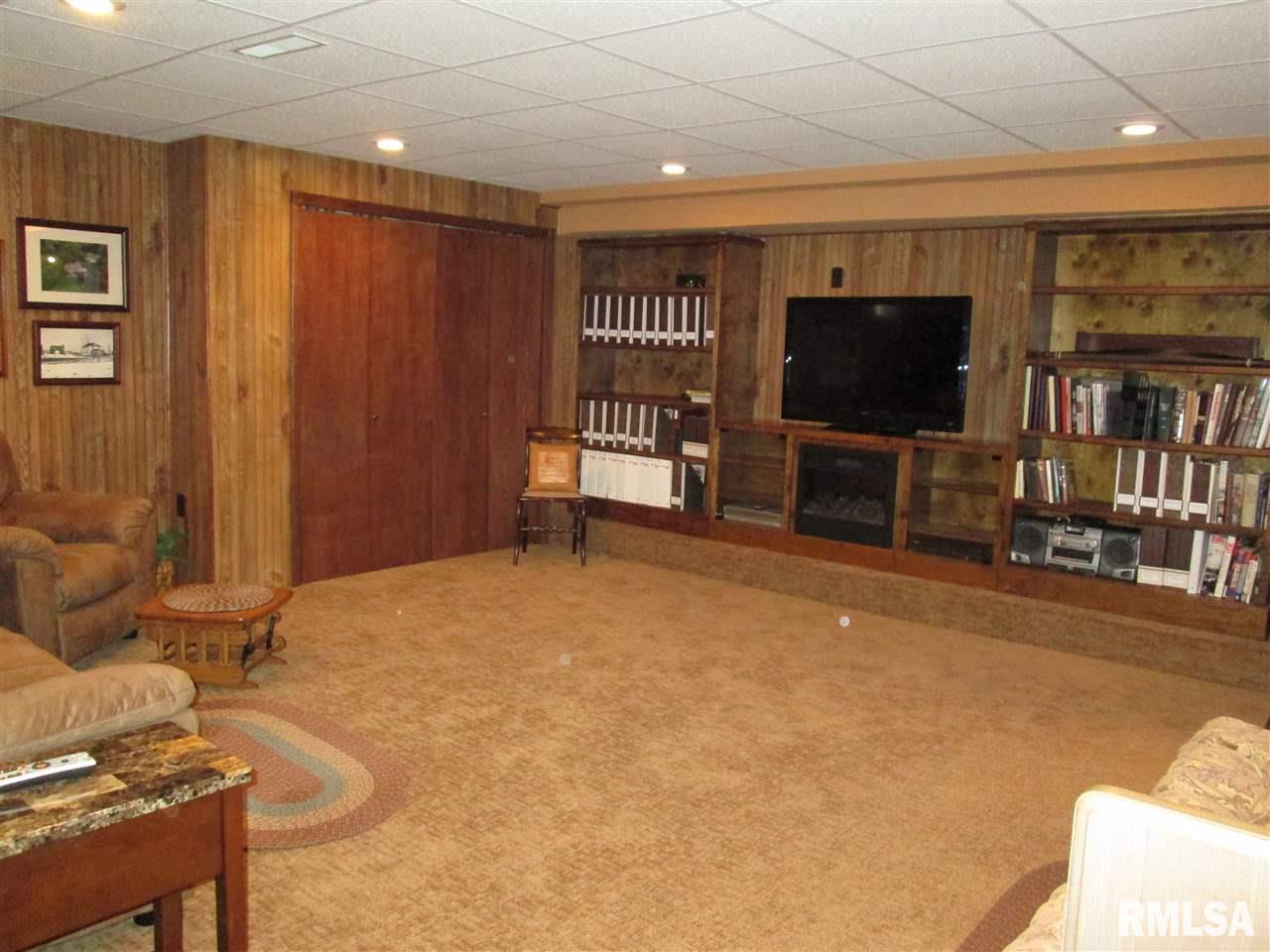 13808 Egg Ranch Road Pekin, IL 61554 - Photo 23 of 35