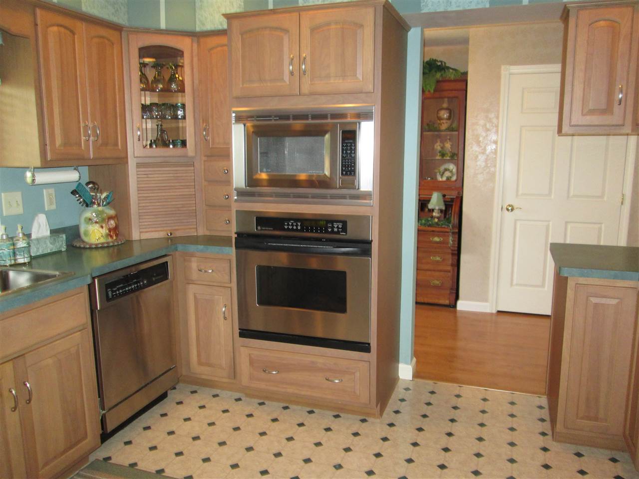 13808 Egg Ranch Road Pekin, IL 61554 - Photo 5 of 35
