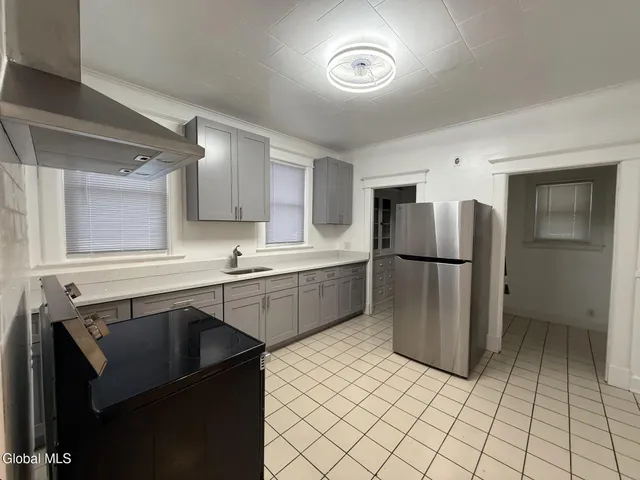 $1,850 | 278 Manning Boulevard, Unit 1, Albany, NY 12206