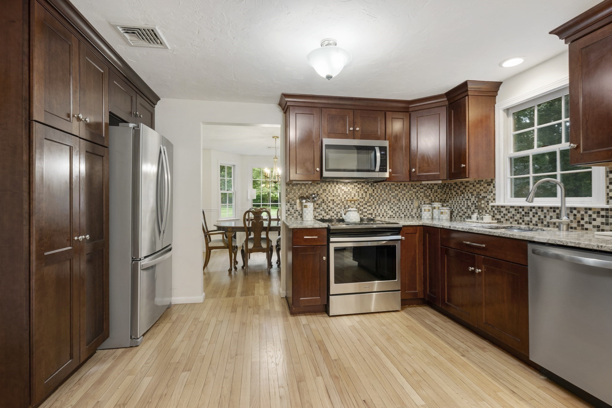 12 Jasmine Road Medway, MA 02053 - Photo 10 of 42 Gallery Image 10