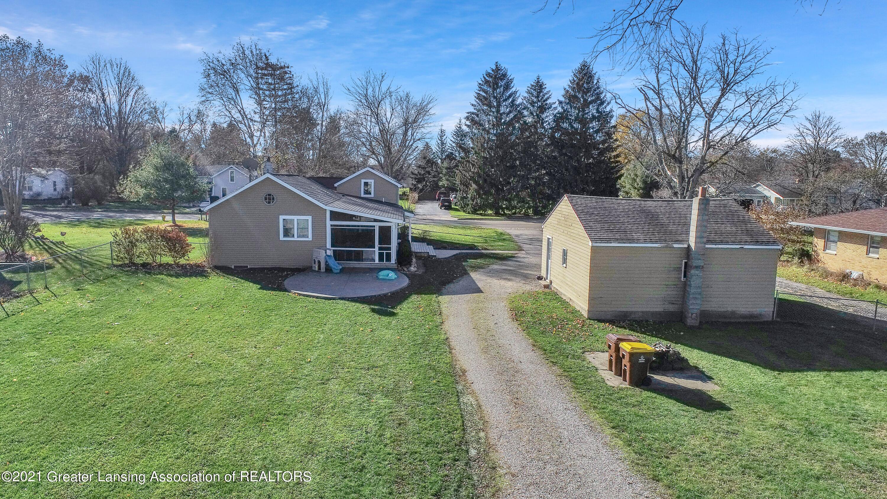 840 Lyons Road Portland, MI 48875 - Photo 47 of 54 KBoEh8Jo
