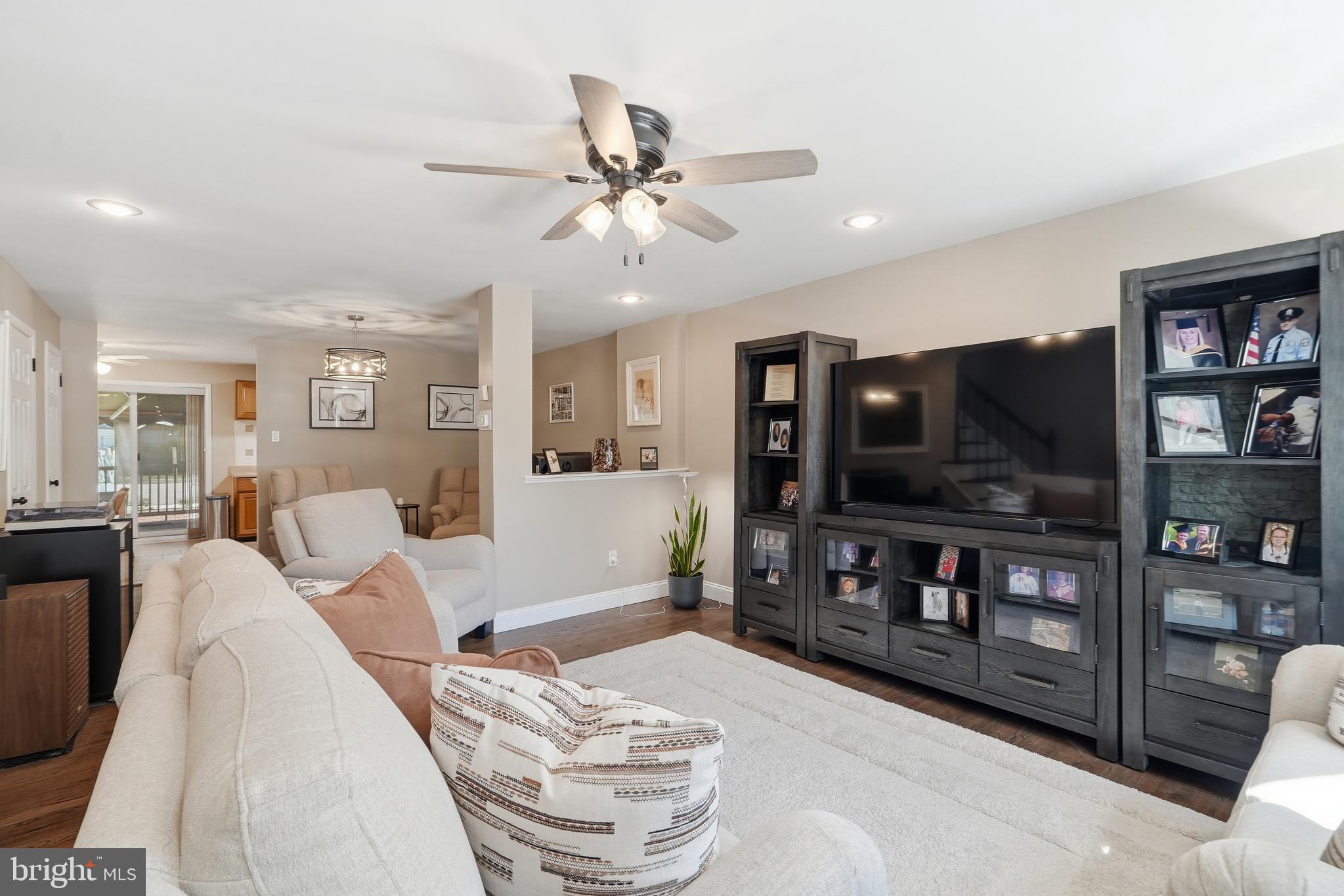 9176 Ryerson Road Philadelphia, PA 19114 - Photo 6 of 41 Gallery Image 6