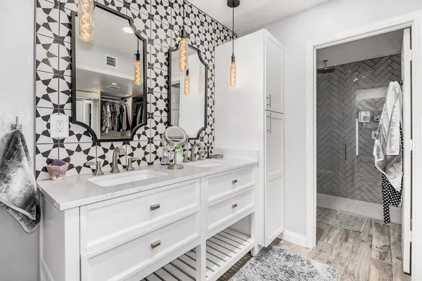 $3,750 | 7681 North VÃa De Platina, Scottsdale, AZ 85258