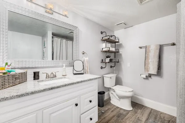 $3,750 | 7681 North VÃa De Platina, Scottsdale, AZ 85258