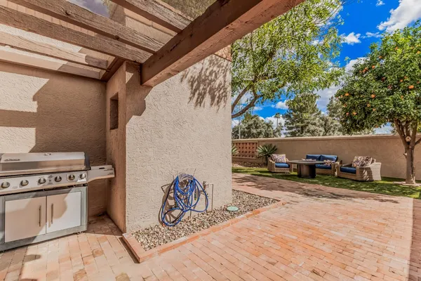 $3,750 | 7681 North VÃa De Platina, Scottsdale, AZ 85258