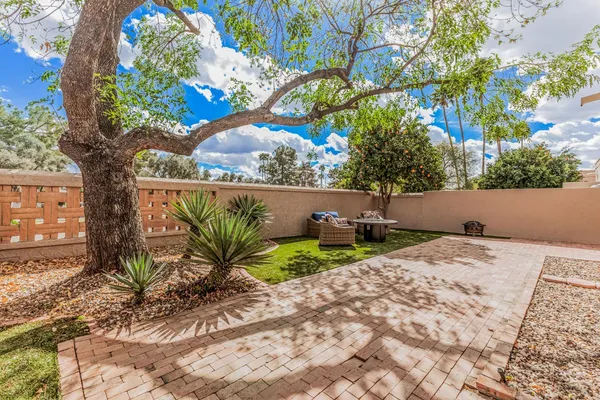 $3,750 | 7681 North VÃa De Platina, Scottsdale, AZ 85258