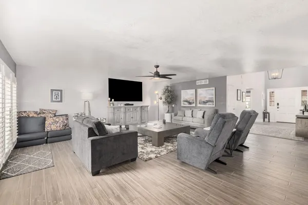 $3,750 | 7681 North VÃa De Platina, Scottsdale, AZ 85258