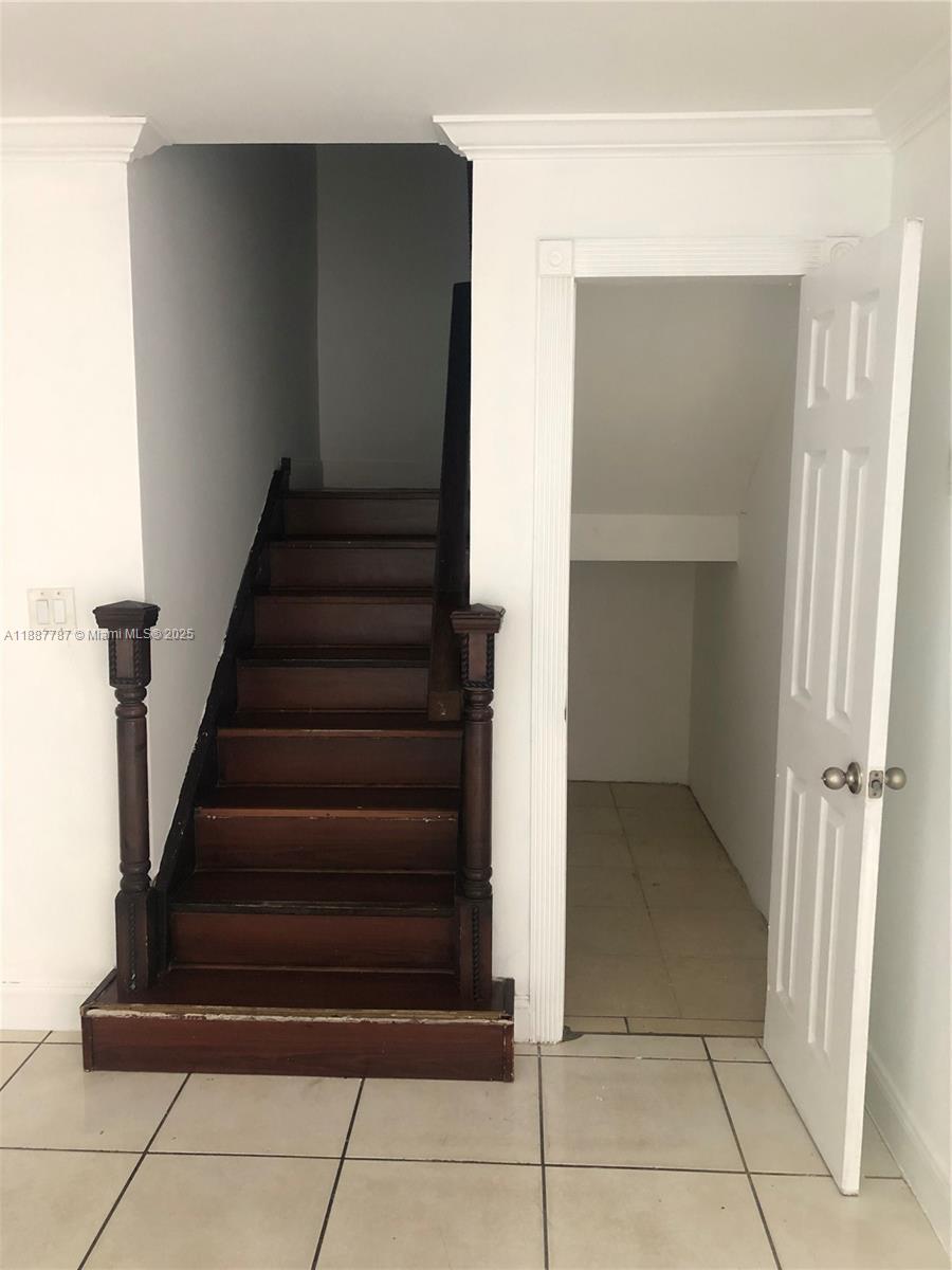 19319 Northwest 54th Court Miami Gardens, FL 33055 - Photo 5 of 20 a view of entryway and hall