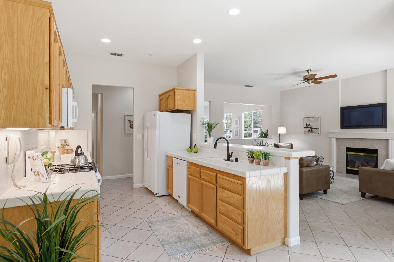 2821 Springfield Drive Rocklin, CA 95765 - Photo 7 of 43