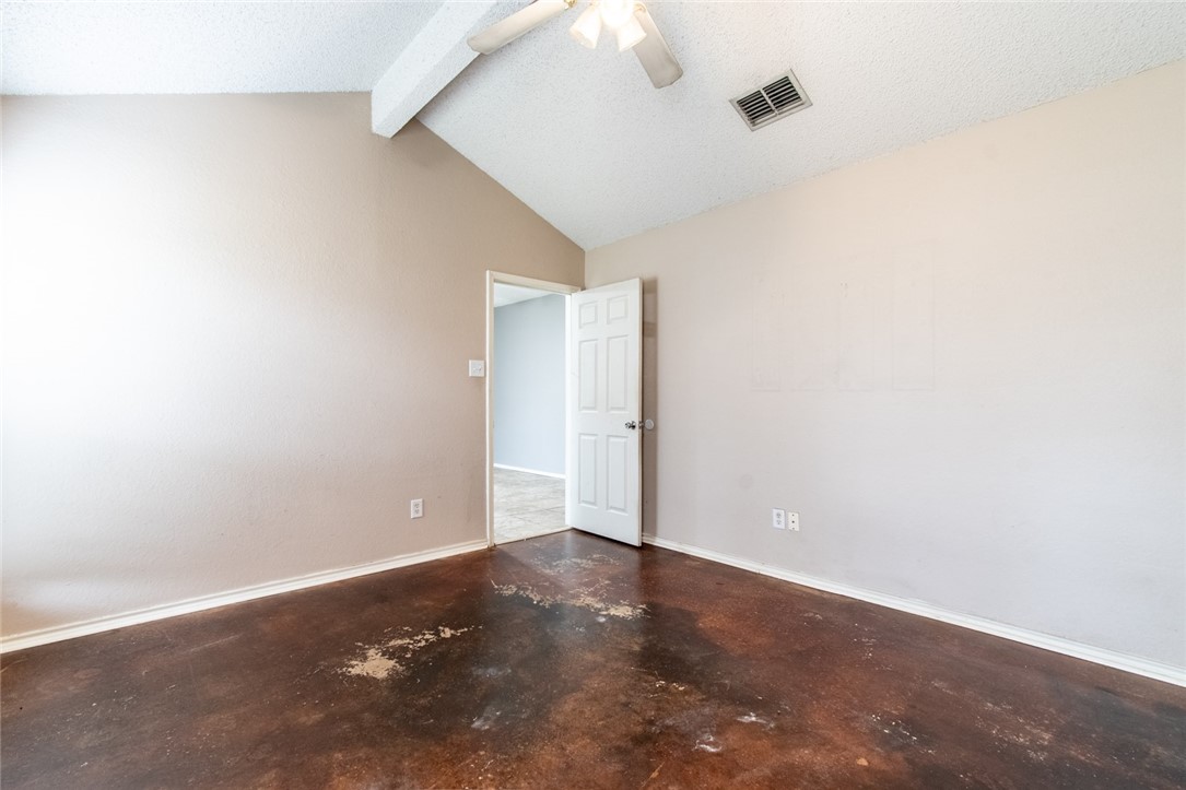 2185 Spring Park Drive Ingleside, TX 78362 - Photo 19 of 32 a view of an empty room