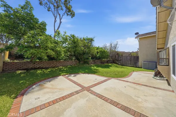 $1,588,000 | 5 Eden, Irvine, CA 92620