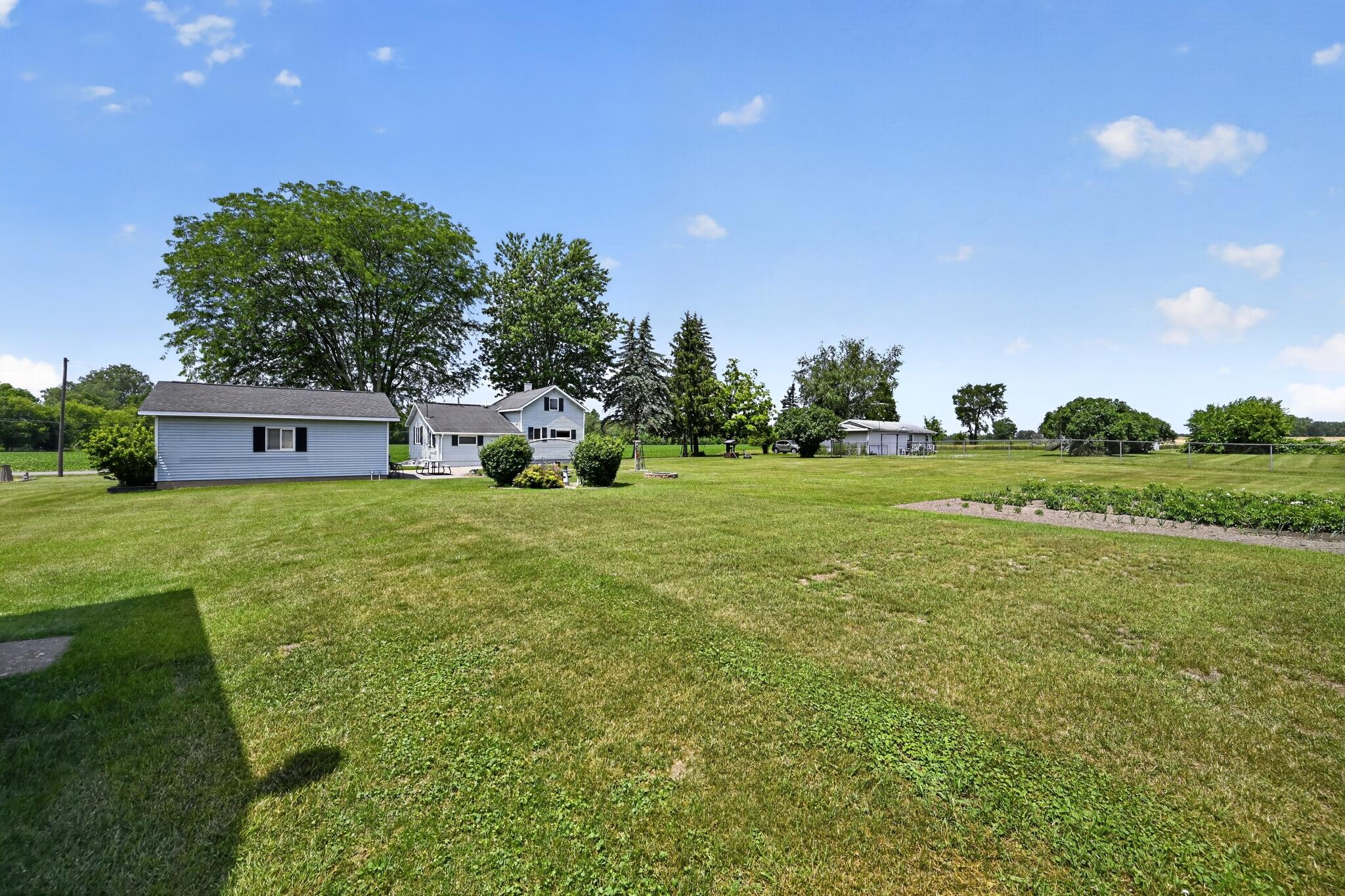 1253 Waldron Road South Crystal, MI 48818 - Photo 11 of 37 38_1253_Waldron_Rd_S-P-06