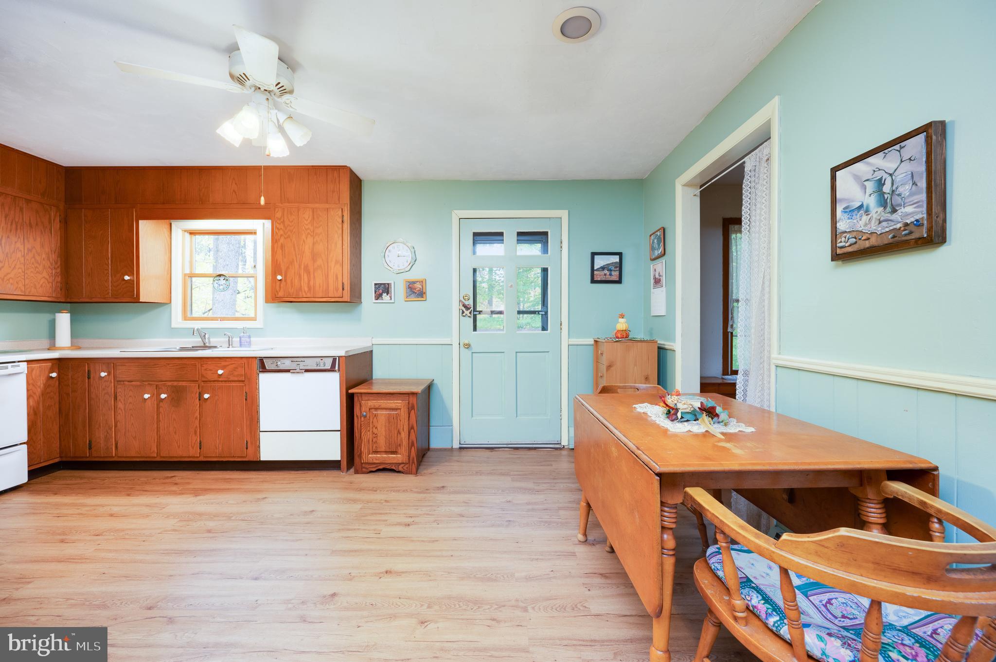 622 Rock Run Road Pottstown, PA 19465 - Photo 14 of 51 Dining and kitchen