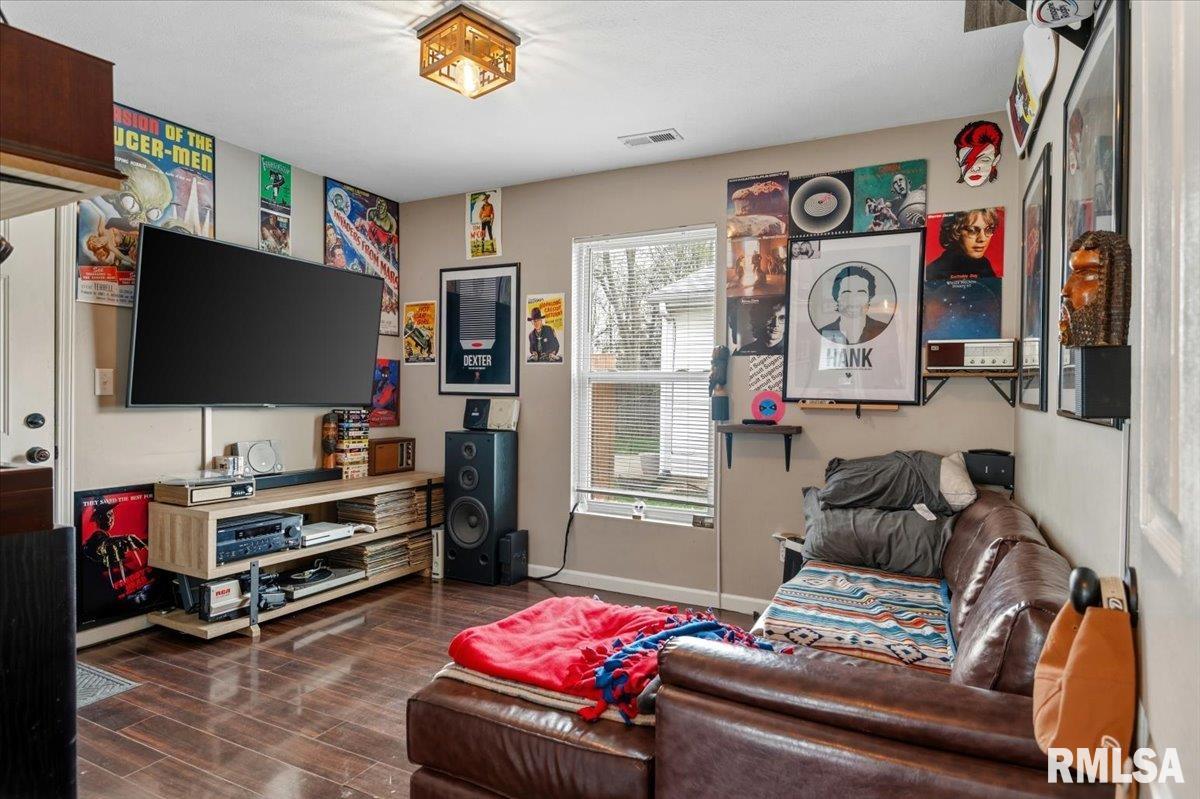 3112 Lakeshire Drive Springfield, IL 62707 - Photo 11 of 21