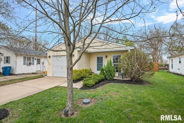 $149,900 | 3112 Lakeshire Drive, Springfield, IL 62707