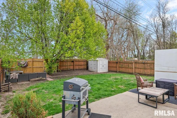 $149,900 | 3112 Lakeshire Drive, Springfield, IL 62707