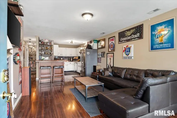 $149,900 | 3112 Lakeshire Drive, Springfield, IL 62707