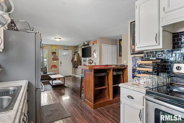 $149,900 | 3112 Lakeshire Drive, Springfield, IL 62707