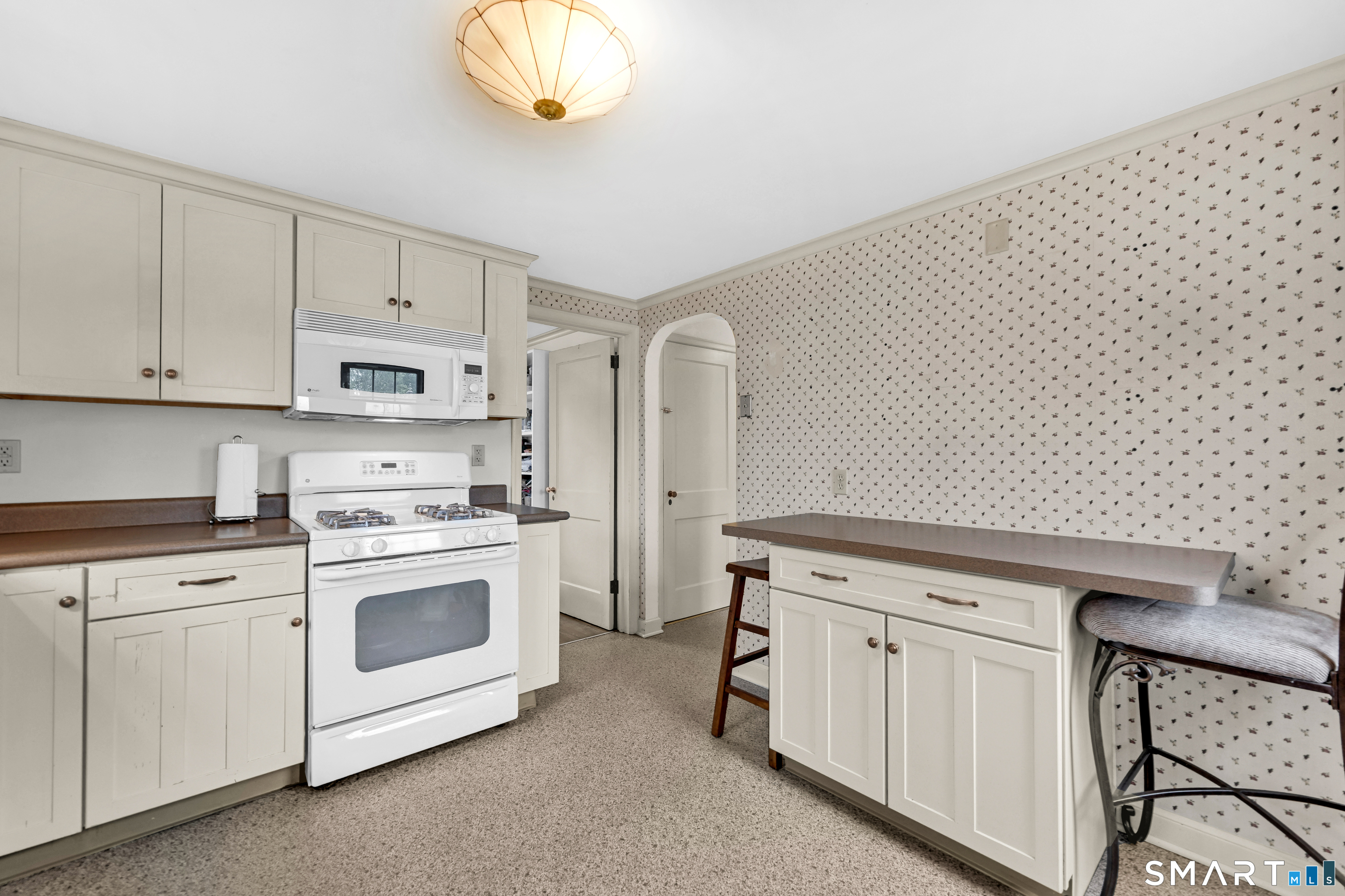 37 Chamberlain Road Wethersfield, CT 06109 - Photo 10 of 27