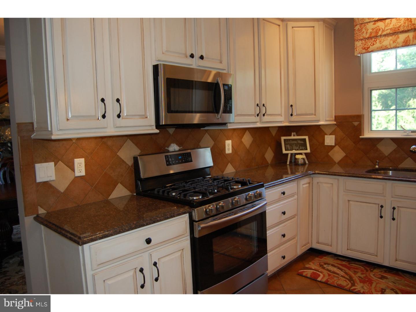 23 Stratton Lane Sewell, NJ 08080 - Photo 10 of 24