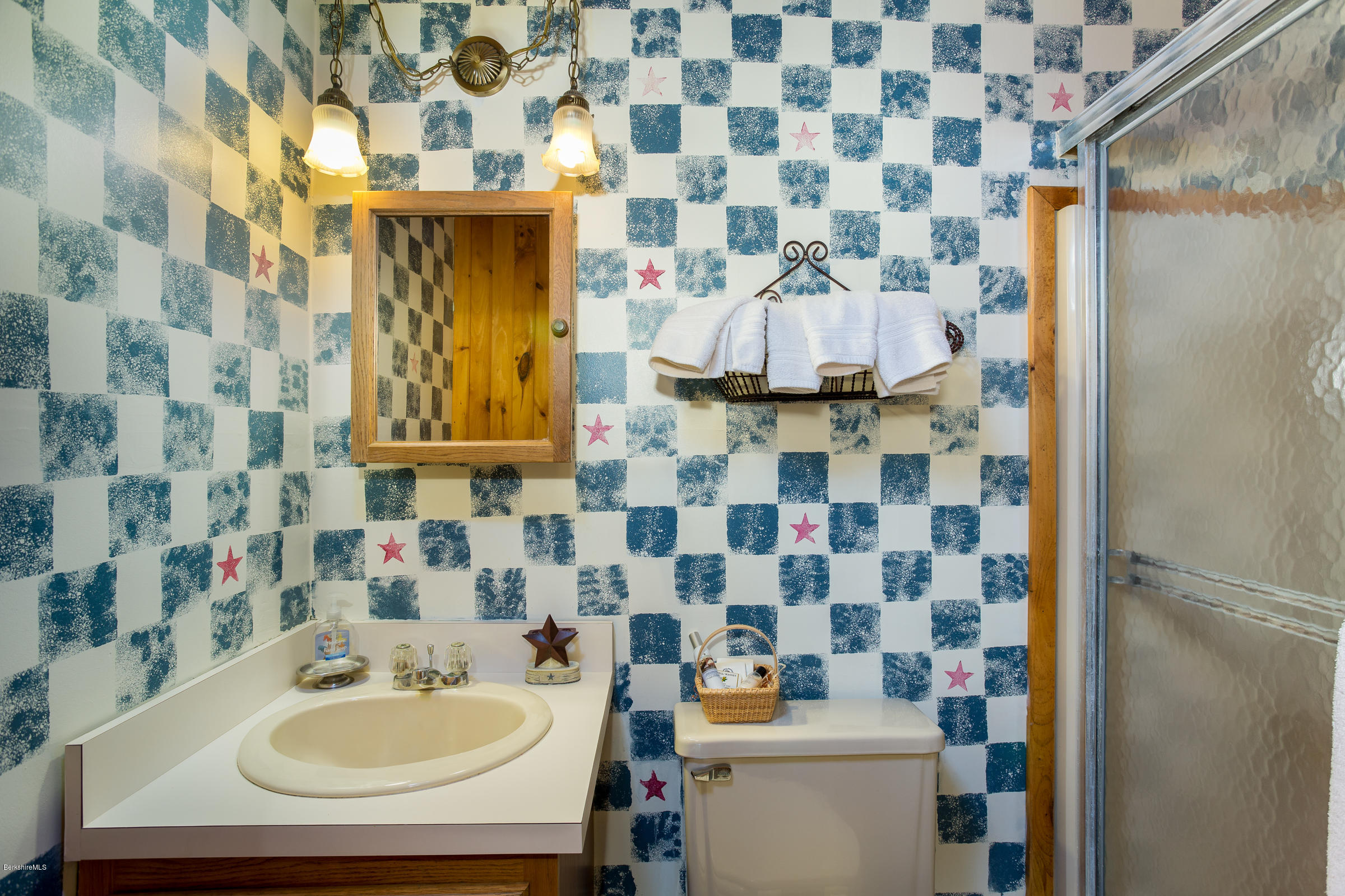400 South Undermountain Road Sheffield, MA 01257 - Photo 13 of 28 Full Guest Bath