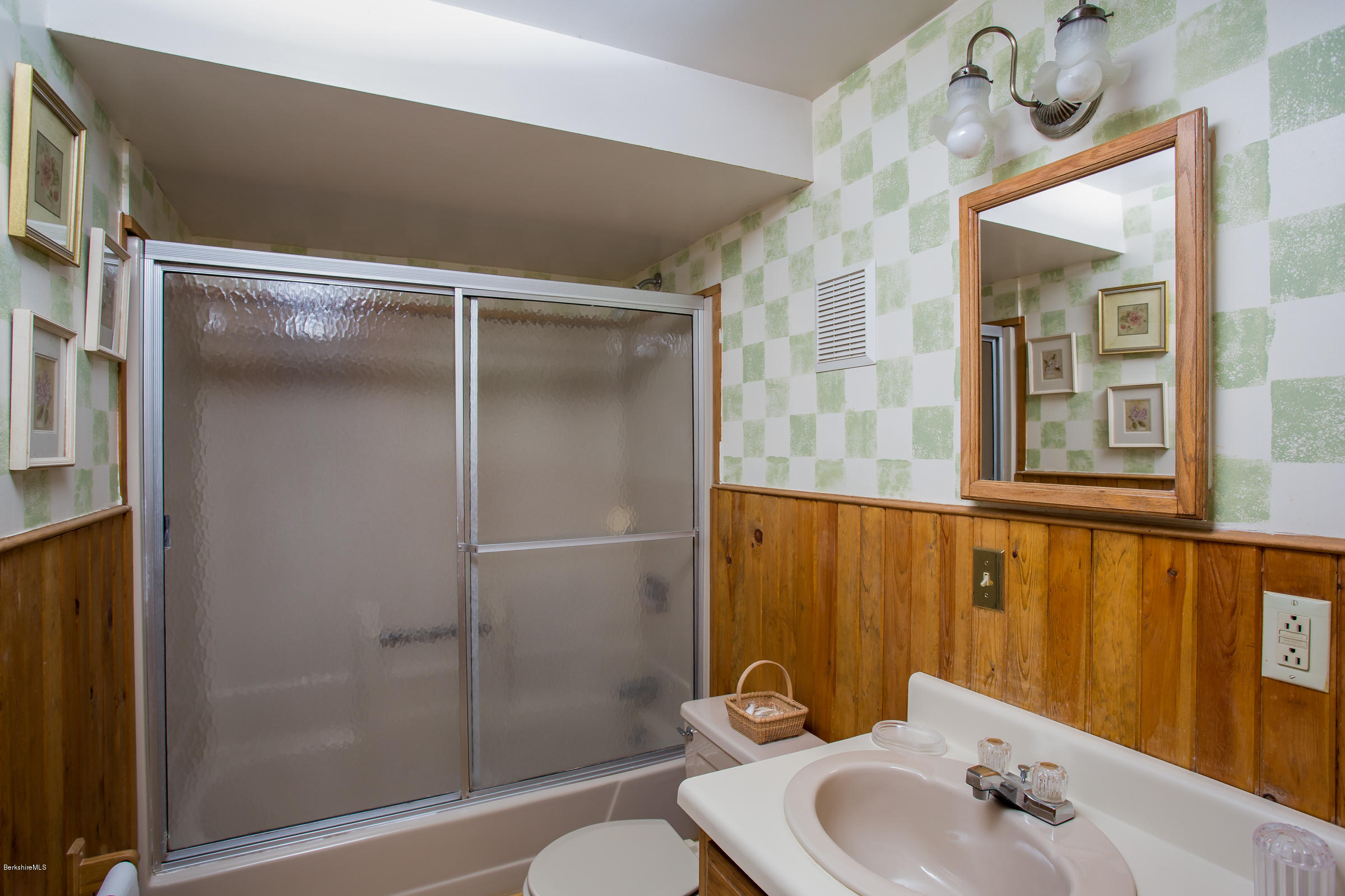 400 South Undermountain Road Sheffield, MA 01257 - Photo 26 of 28 Caretakers Apt