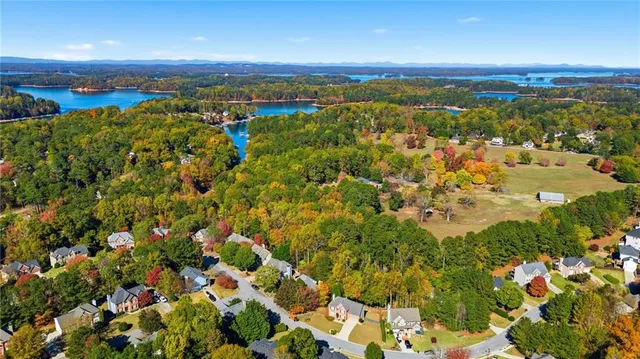 $664,900 | 5995 Lake Windsor Parkway, Buford, GA 30518