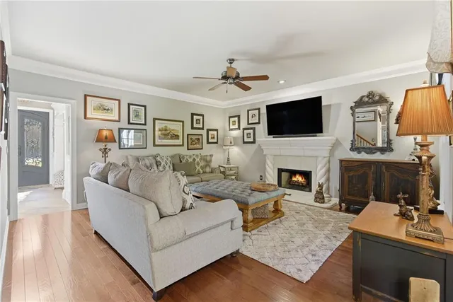 $664,900 | 5995 Lake Windsor Parkway, Buford, GA 30518