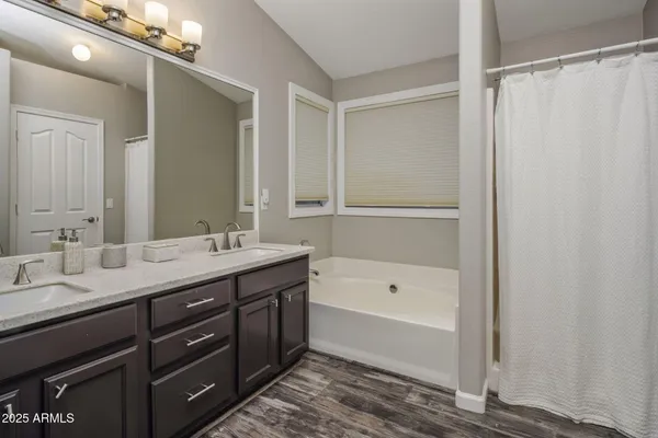 $578,000 | 1922 East Siesta Lane, Phoenix, AZ 85024