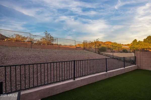 $578,000 | 1922 East Siesta Lane, Phoenix, AZ 85024