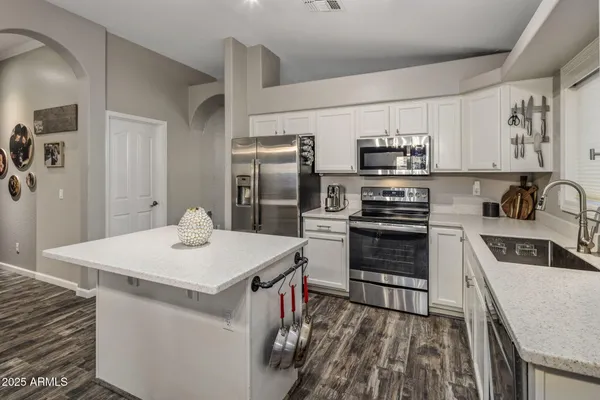 $578,000 | 1922 East Siesta Lane, Phoenix, AZ 85024