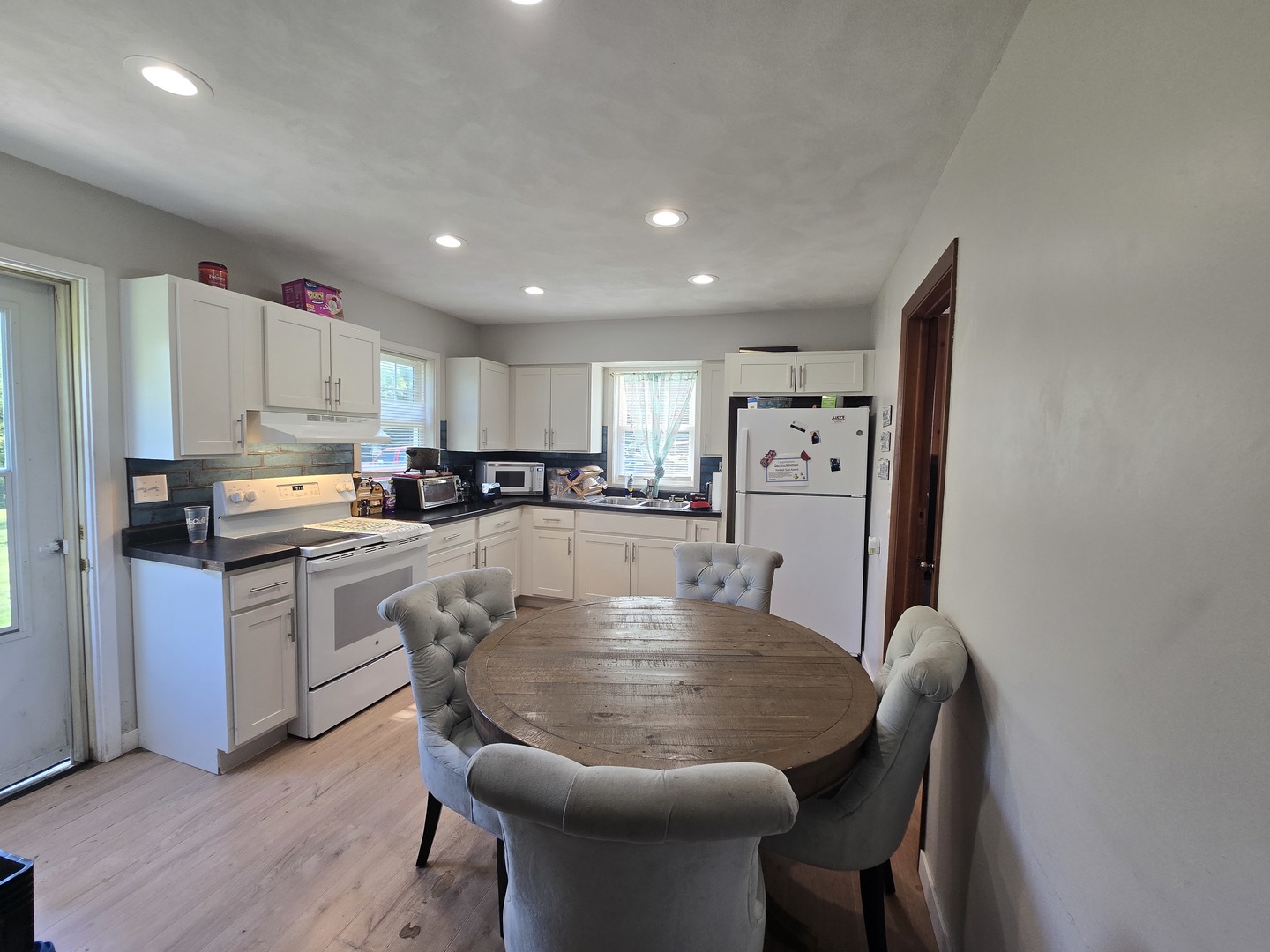 12810 West Beach Road Beach Park, IL 60087 - Photo 8 of 17 Gallery Image 8