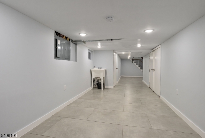 17 Mission Street Montclair, NJ 07042 - Photo 13 of 35 a view of a hallway