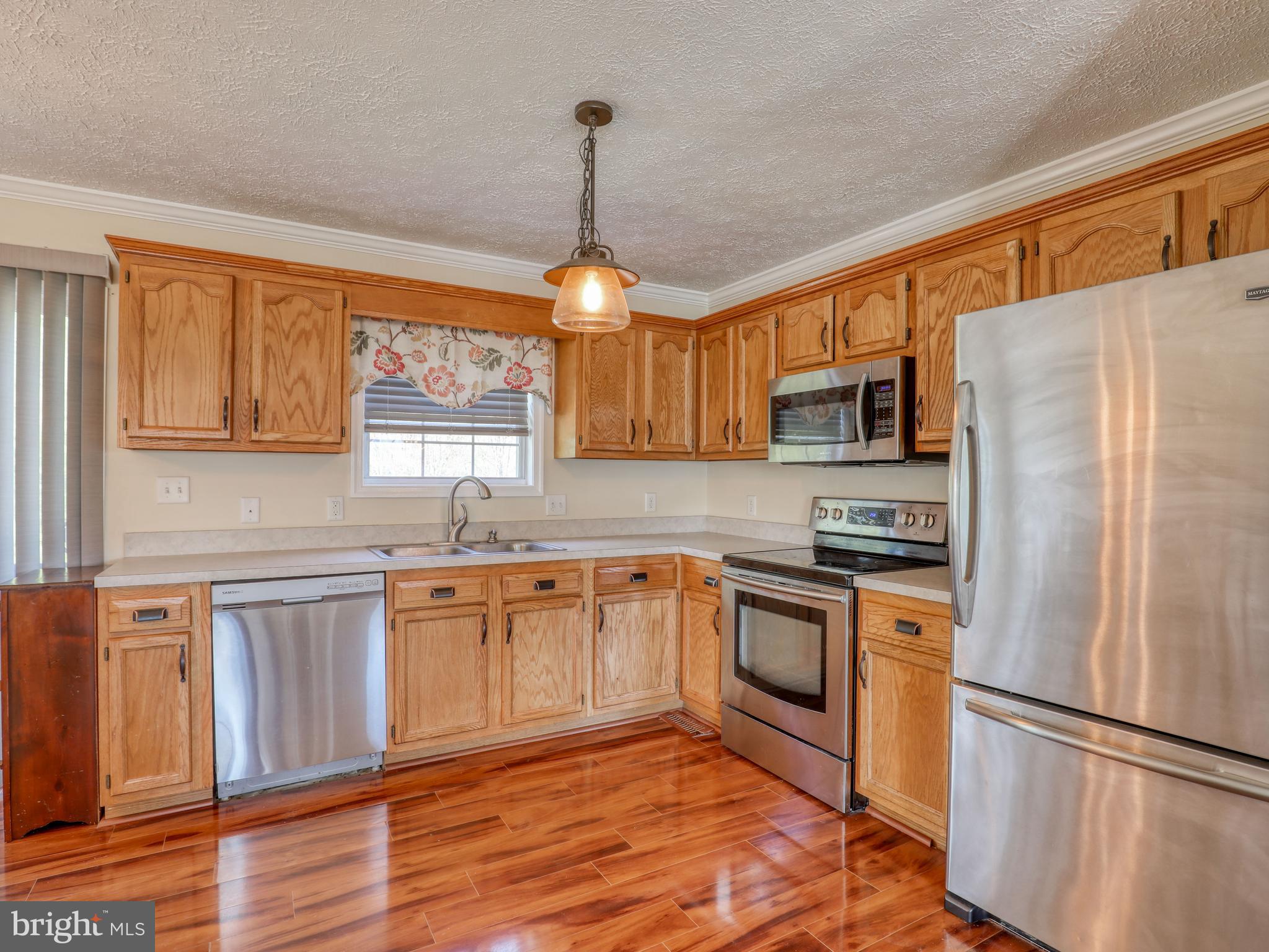 178 McGregor Drive Ranson, WV 25438 - Photo 7 of 27