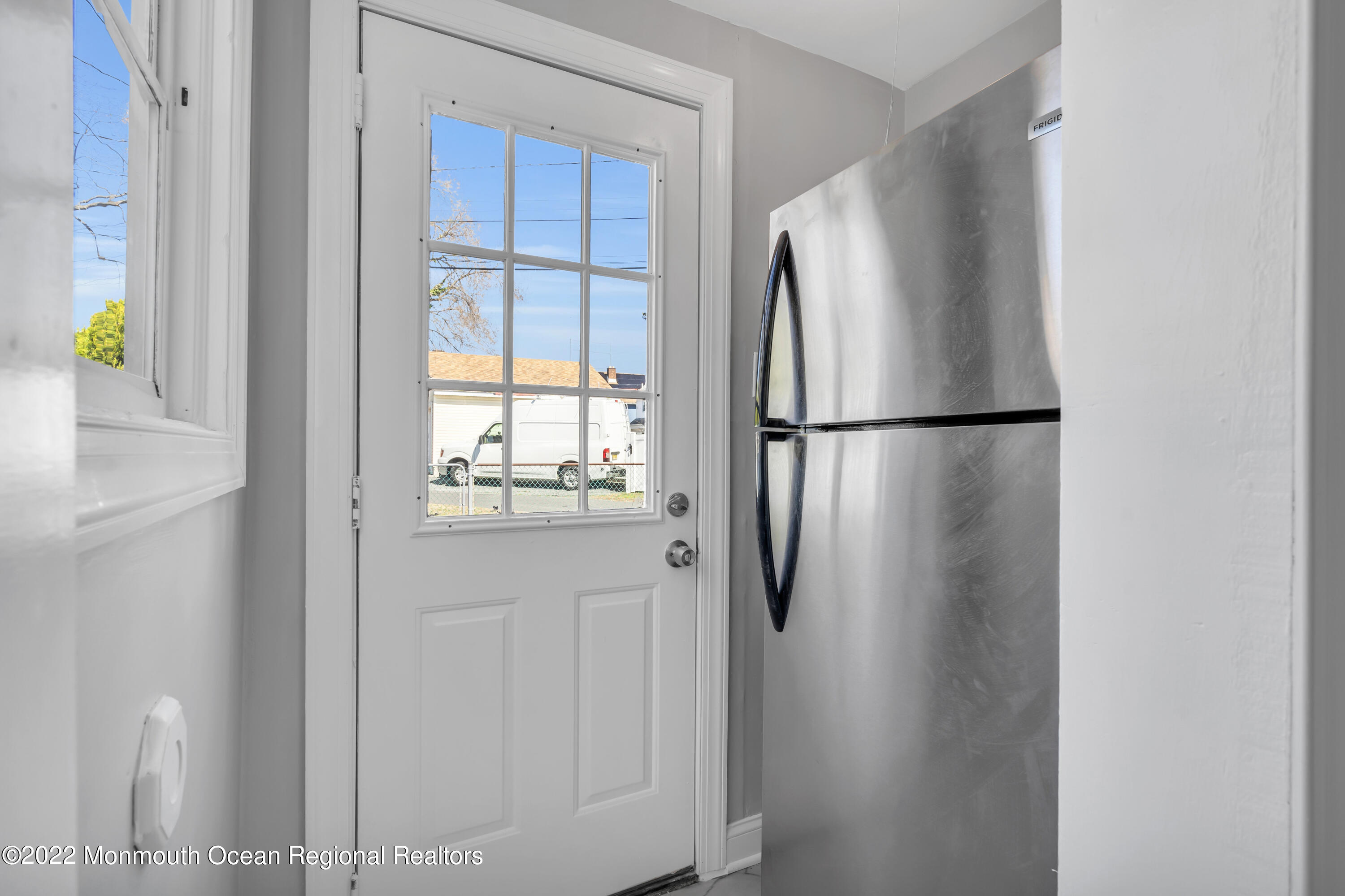305 Marne Road Brooklawn, NJ 08030 - Photo 7 of 33 018_dsc09216