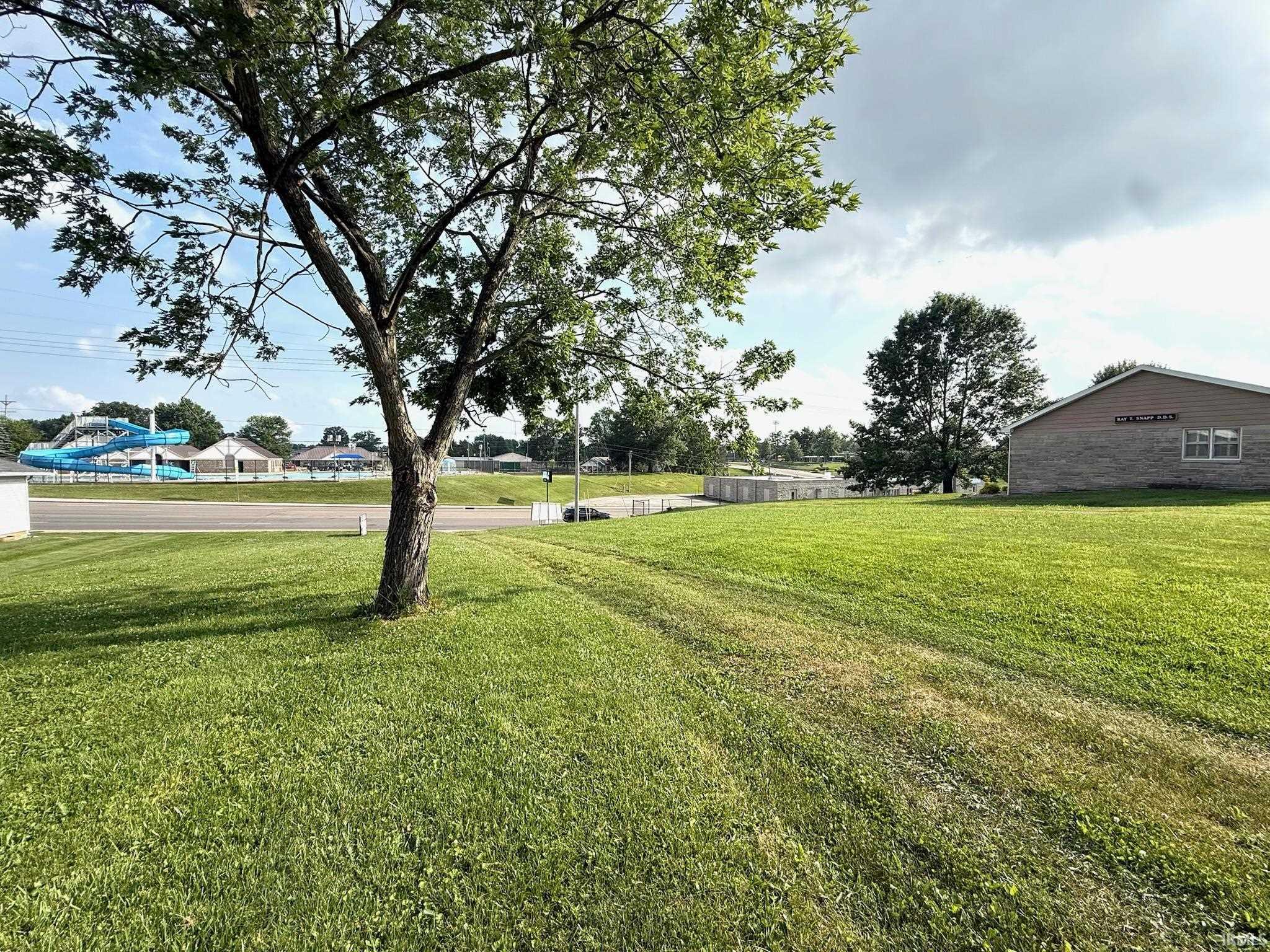 1811 16th Street Bedford, IN 47421 - Photo 5 of 8
