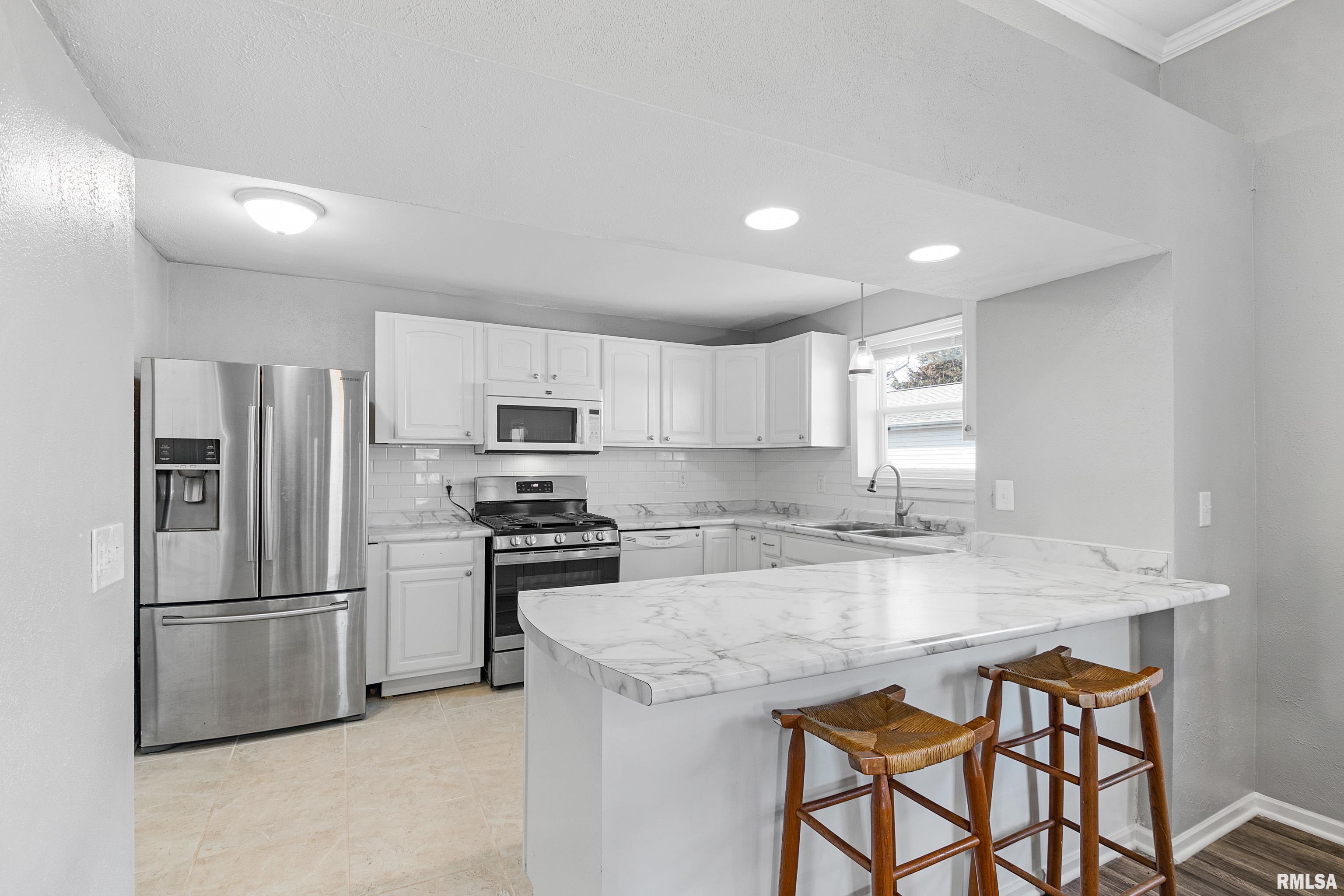 10223 North Trigger Road Dunlap, IL 61525 - Photo 12 of 36 Gallery Image 12