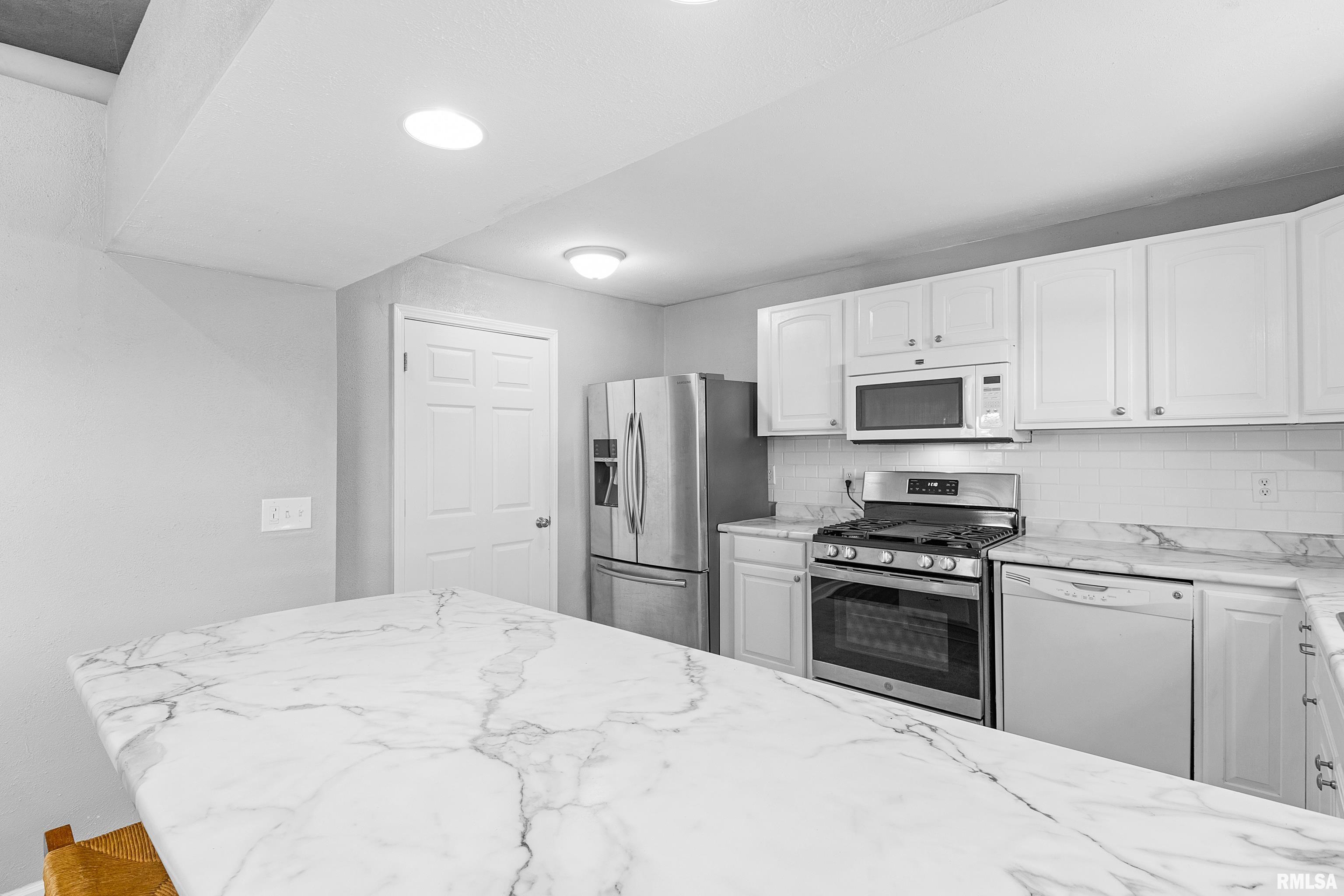 10223 North Trigger Road Dunlap, IL 61525 - Photo 14 of 36 Gallery Image 14