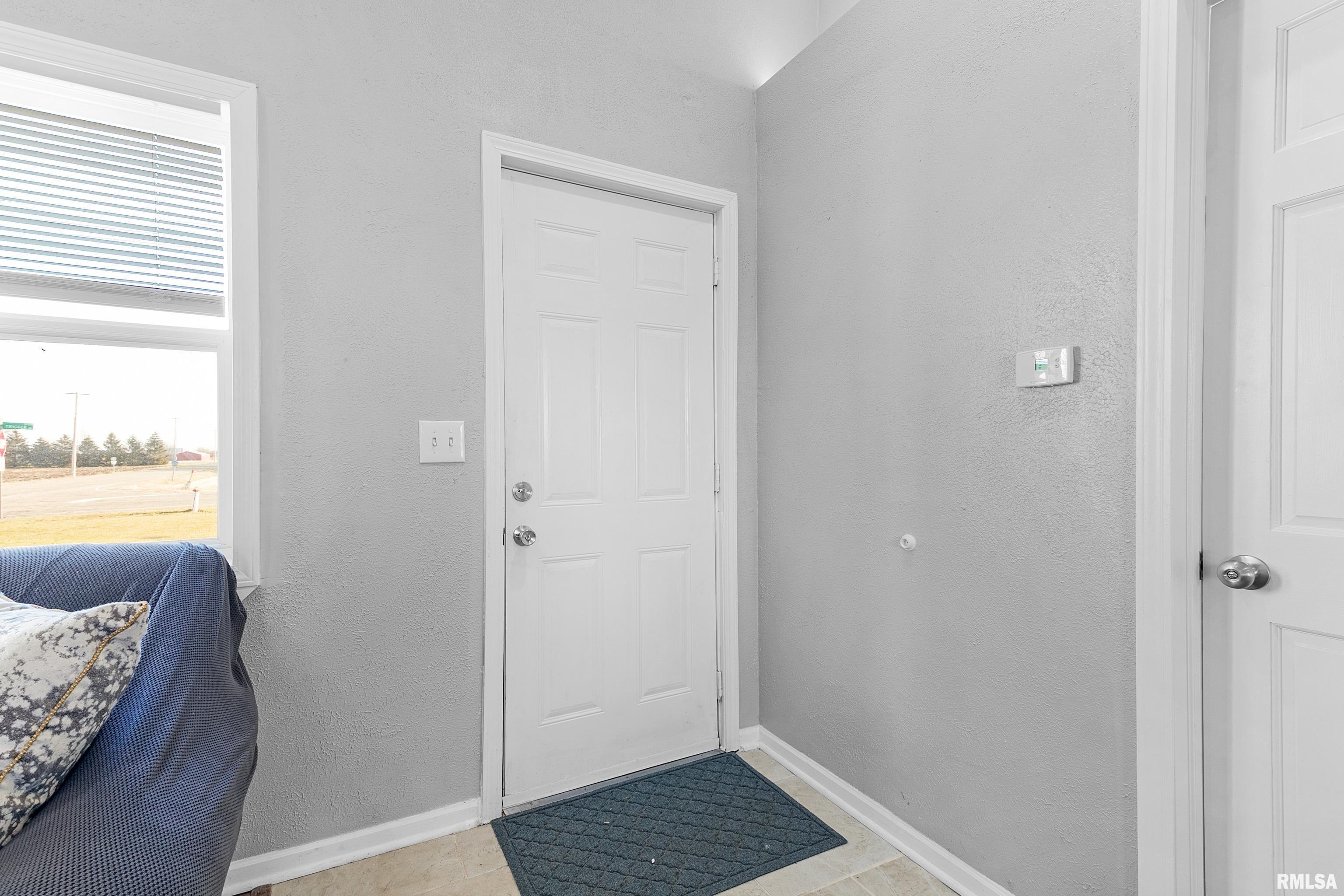 10223 North Trigger Road Dunlap, IL 61525 - Photo 3 of 36 Gallery Image 3