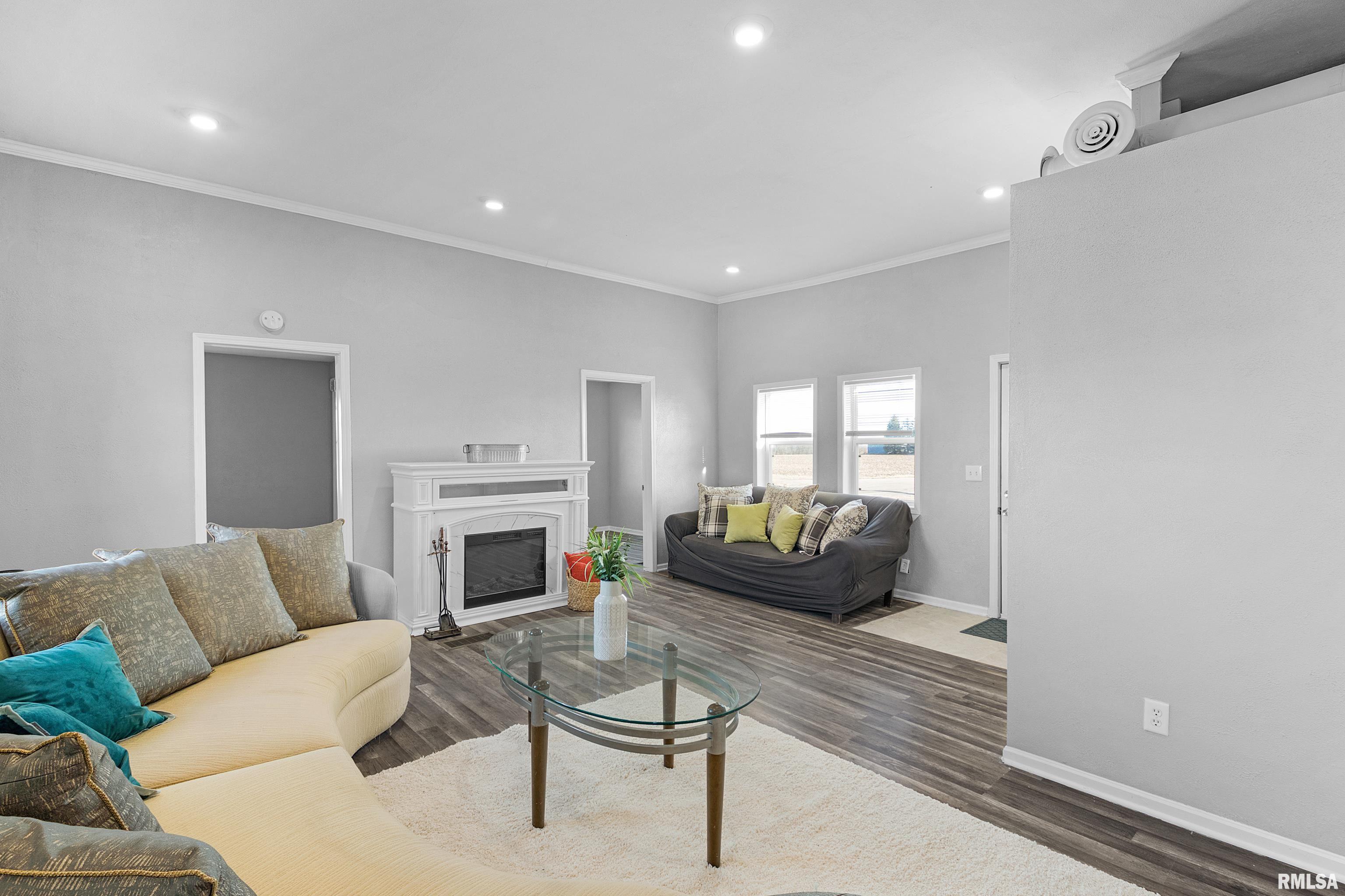 10223 North Trigger Road Dunlap, IL 61525 - Photo 7 of 36 Gallery Image 7