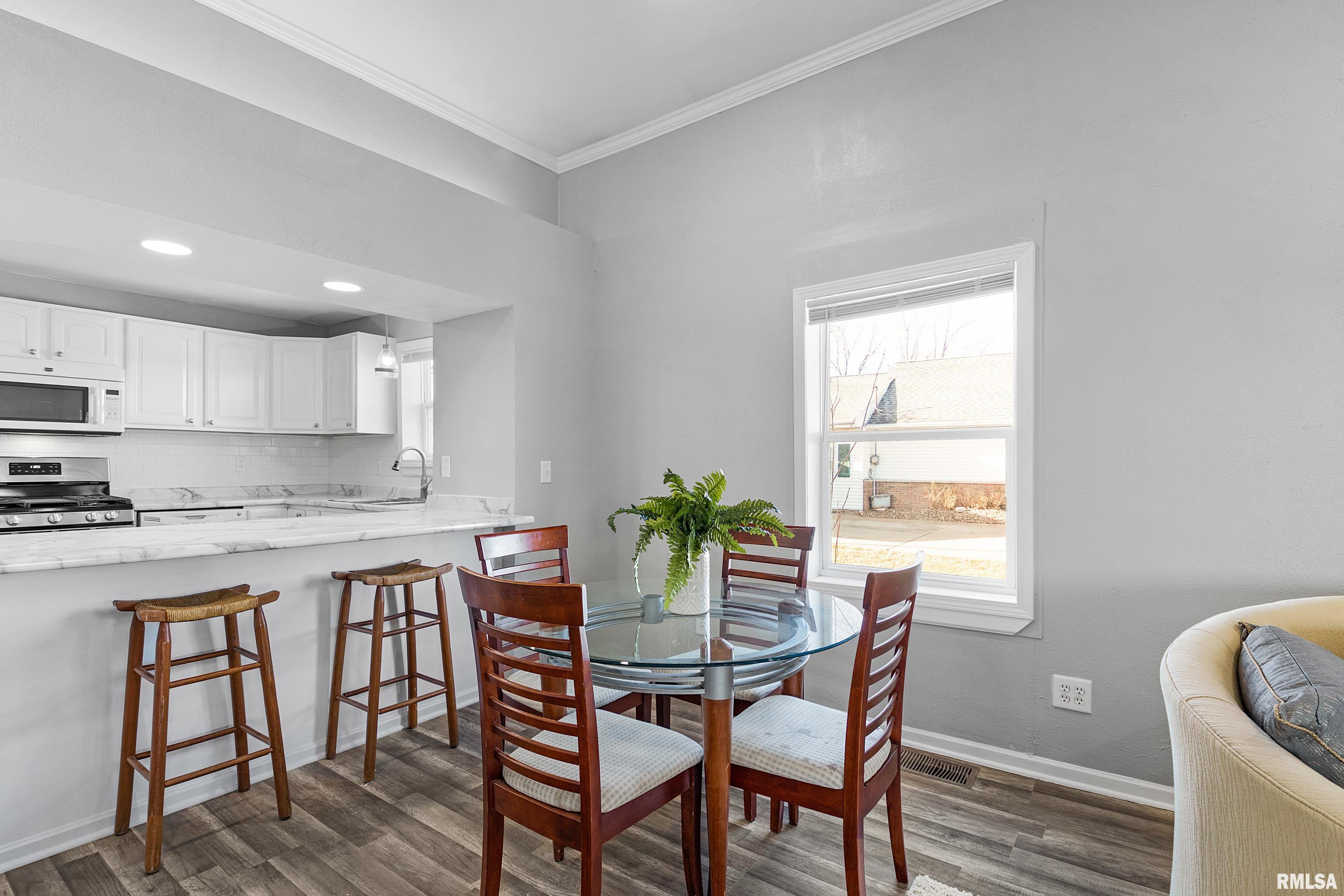 10223 North Trigger Road Dunlap, IL 61525 - Photo 9 of 36 Gallery Image 9
