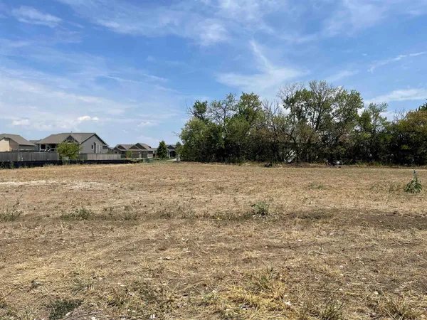 $38,000 | 2602 North Emerald Court, Andover, KS 67002