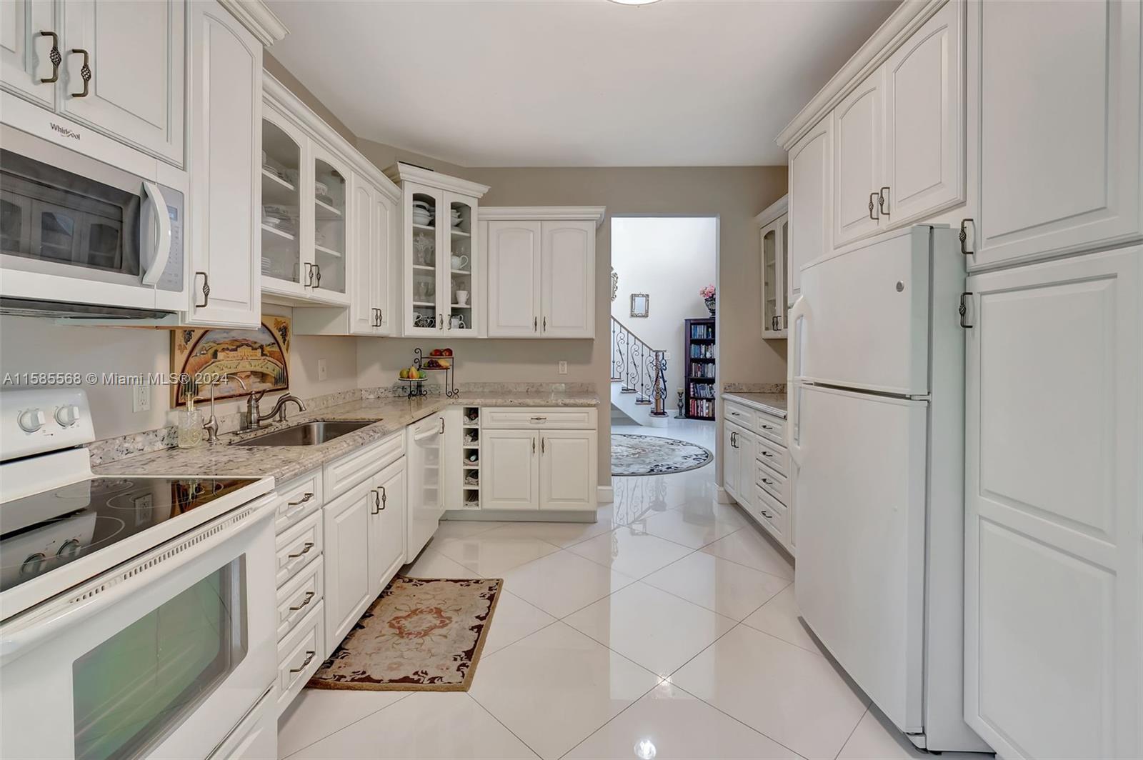 7792 Travelers Tree Drive Boca Raton, FL 33433 - Photo 16 of 34 Gallery Image 16