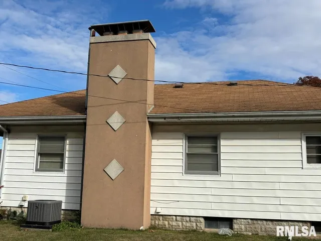 $110,000 | 253 East Monroe Street, Auburn, IL 62615