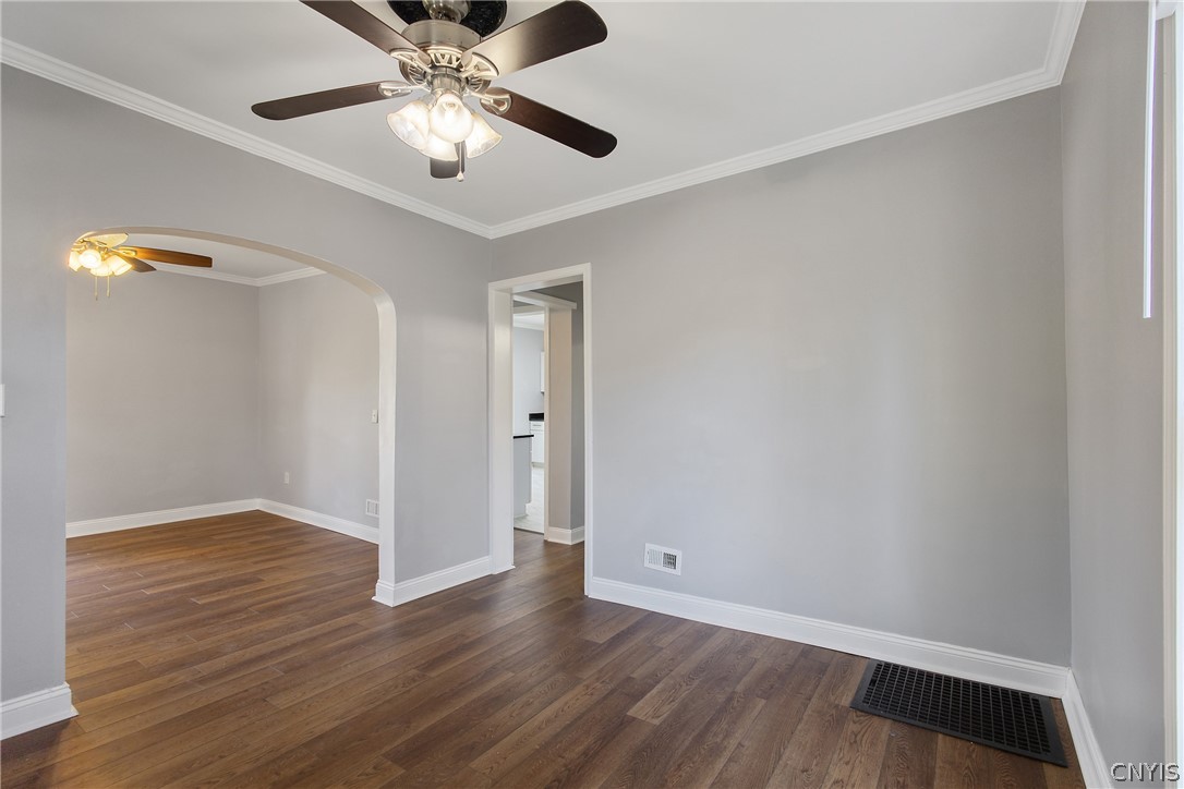 203 Maple Street Syracuse, NY 13210 - Photo 6 of 46