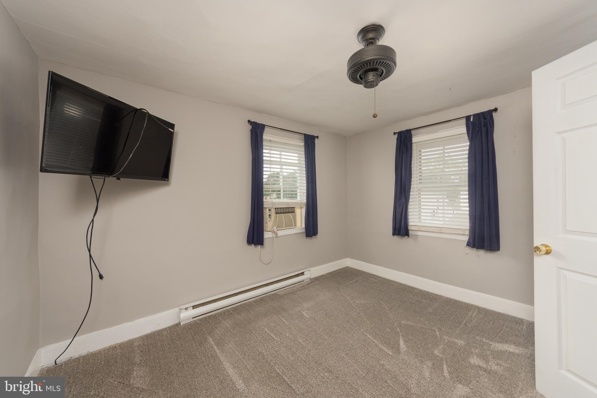 1049 Mount Joy Road Manheim, PA 17545 - Photo 16 of 36