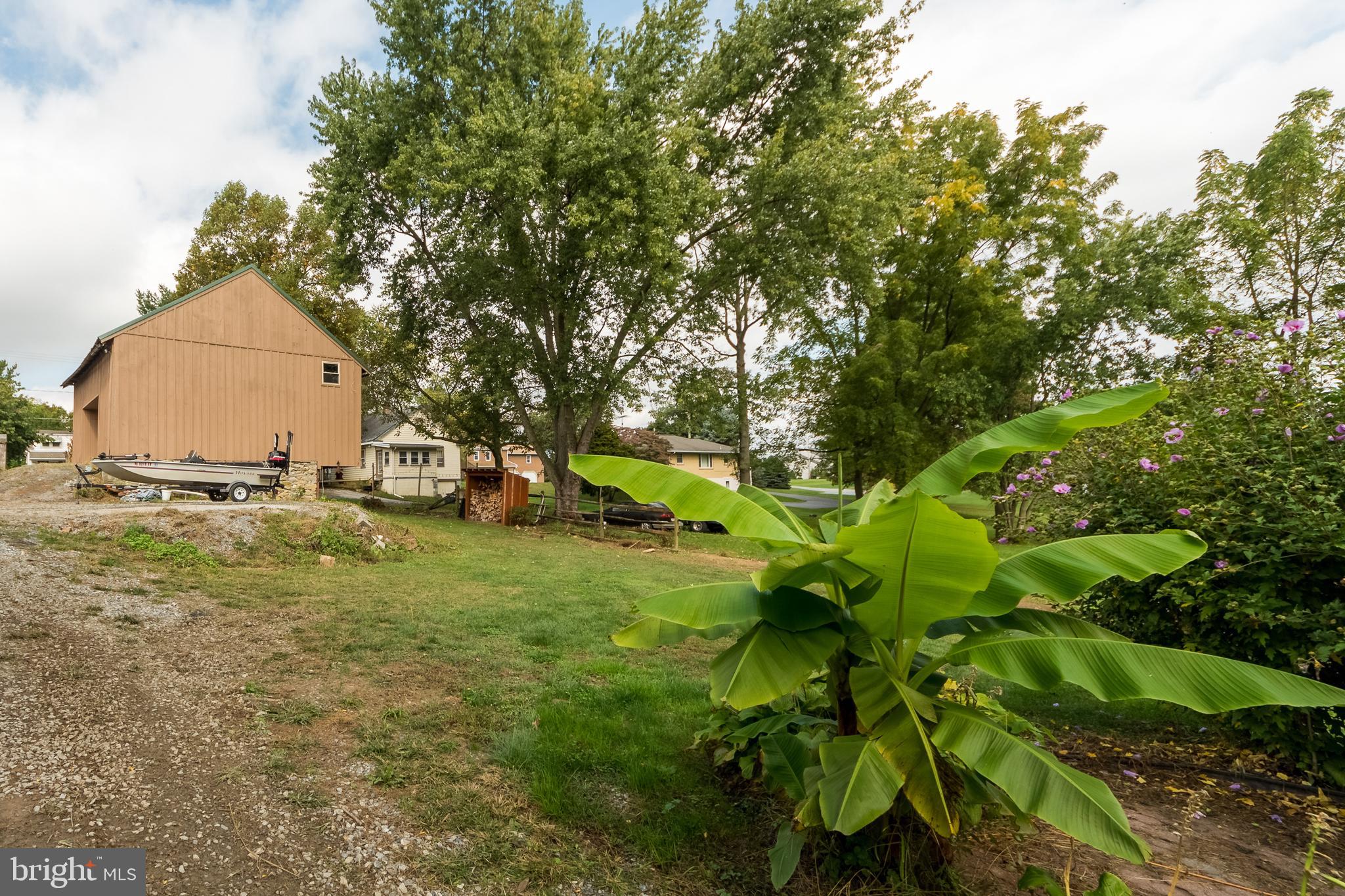 1049 Mount Joy Road Manheim, PA 17545 - Photo 31 of 36