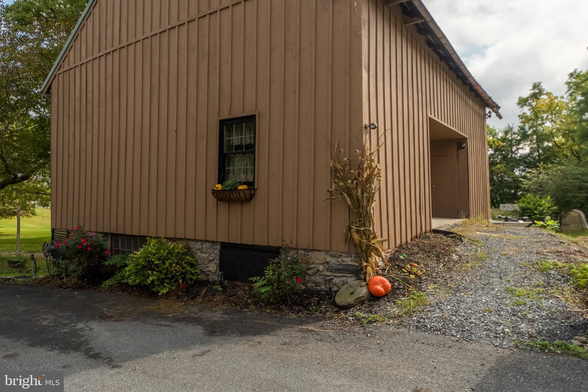 1049 Mount Joy Road Manheim, PA 17545 - Photo 36 of 36